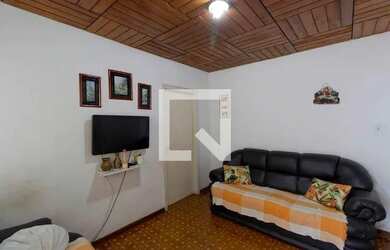 Imagem: A casa possui 5 Dormitórios, 4 Banheiros, 3 Vagas na garagem