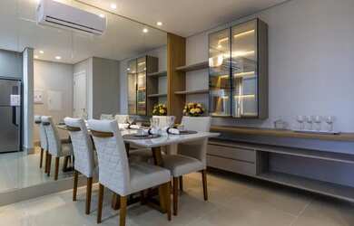 Imagem: O apartamento possui 2 Dormitórios, 2 Banheiros, 1 Vaga na