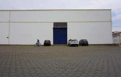 Imagem 12: Galpão Depósito Armazém para aluguel possui 4080 metros quadrados