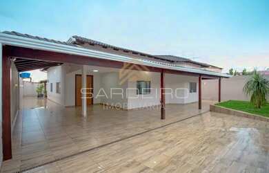 Imagem: A casa em condomínio possui 4 Dormitórios, 5 Banheiros, 5