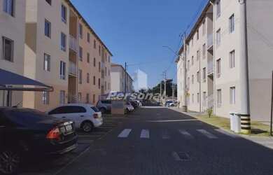 Imagem: O apartamento possui 2 Dormitórios, 1 Banheiro, 1 Vaga na garagem