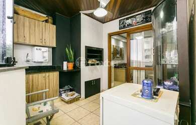 Imagem: O apartamento possui 3 Dormitórios, 2 Banheiros, 2 Vagas na