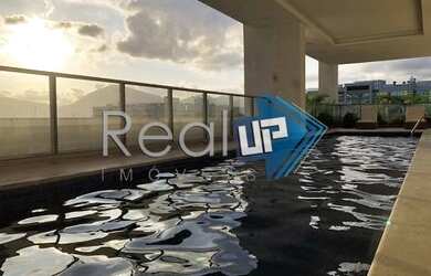 Imagem: O depósito possui 1 Vaga na garagem, 28m² de Área e está