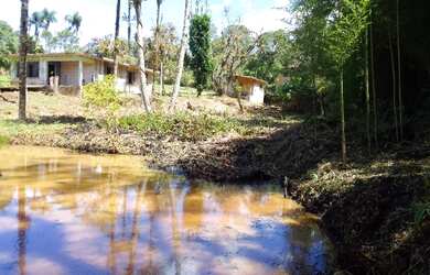 Imagem: A chácara possui 4.600m² de Área e está localizado em Jardim