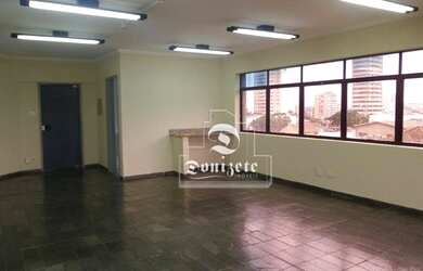 Imagem: O depósito possui 51m² de Área e está localizado em Centro