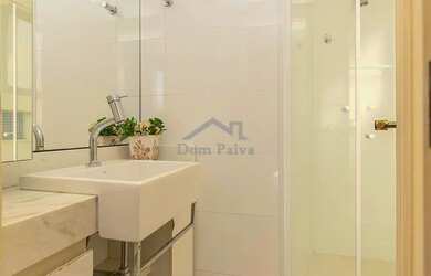 Imagem: O apartamento possui 3 Dormitórios, 5 Banheiros, 2 Vagas na