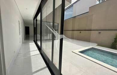 Imagem 5: SANTANA DE PARNAIBA - Casa Padrão - Alphaville