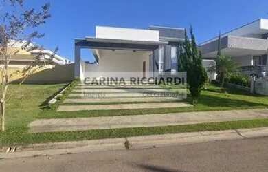 Imagem: A casa em condomínio possui 3 Dormitórios, 4 Banheiros, 2