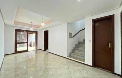 Imagem 7: Casa em Hípica. Churrasqueira, Varanda, Lareirae2 Vagas na garagem