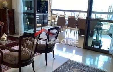 Imagem: O apartamento possui 4 Dormitórios, 5 Banheiros, 4 Vagas na