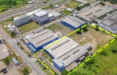 Imagem: O depósito possui 5 Vagas na garagem, 3.857m² de Área e