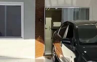 Imagem: A casa em condomínio possui 2 Dormitórios, 2 Banheiros, 2