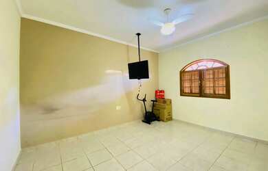 Imagem 10: GF- LINDA CASA PARA LOCAÇÃO NO GUARUA CO MUITO ESPAÇO 3 QUARTOS COM 3 VAGAS