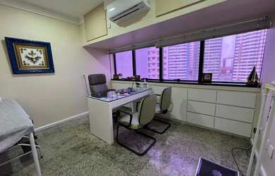 Imagem: O depósito possui 1 Vaga na garagem e 34m² de Área e está