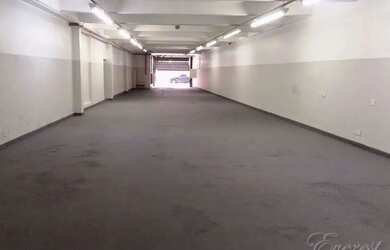 Imagem: O depósito para alugar possui 300m² de Área e Imóvel novo