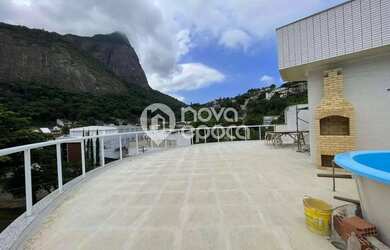 Imagem: O apartamento na cobertura possui 2 Dormitórios, 4 Banheiros