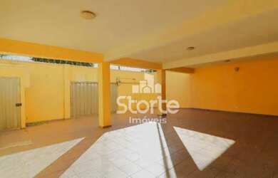 Imagem 2: Casa estilo sobrado com 5 dormitórios à venda, 237m² por R$ 750.000...