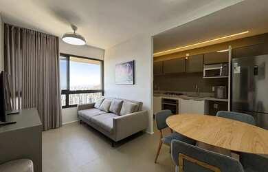 Imagem: O apartamento possui 1 Dormitório, 2 Banheiros, 1 Vaga na garagem