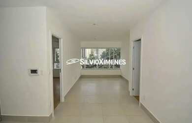 Imagem: O apartamento possui 2 Dormitórios, 2 Banheiros, 2 Vagas na