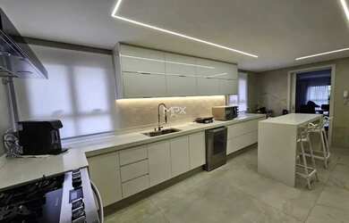 Imagem: O apartamento possui 3 Dormitórios, 3 Banheiros, 2 Vagas na