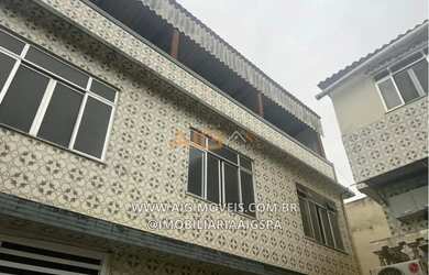 Imagem: A casa possui 2 Dormitórios, 1 Banheiro, 1 Vaga na garagem