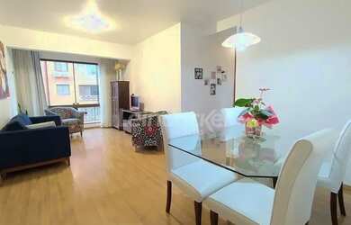 Imagem: O apartamento possui 3 Dormitórios, 1 Banheiro, 1 Vaga na garagem