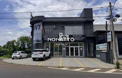 Imagem: O depósito possui 5 Vagas na garagem, 732m² de Área e está