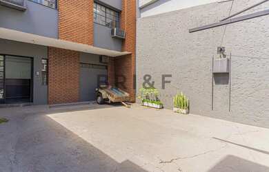 Imagem: O depósito possui 5 Vagas na garagem, 350m² de Área, Imóvel