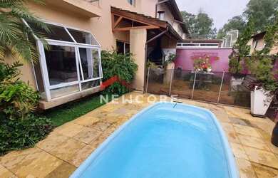 Imagem: A casa em condomínio possui 3 Dormitórios, 4 Banheiros, 4