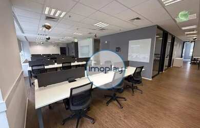 Imagem: O depósito possui 5 Vagas na garagem, 522m² de Área e está