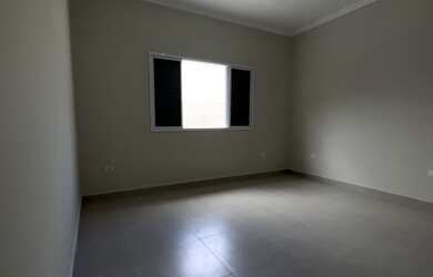 Imagem 14: INCRÍVEL CASA COM PISCINA E OTIMA LOCALIZAÇÃO LER A DESCRIÇÃO