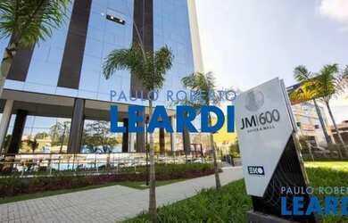 Imagem: O depósito possui 3 Vagas na garagem, 99m² de Área e está