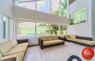 Imagem: A casa possui 5 Dormitórios, 5 Banheiros, 5 Vagas na garagem