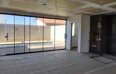 Imagem: A casa em condomínio possui 3 Dormitórios, 5 Banheiros, 2