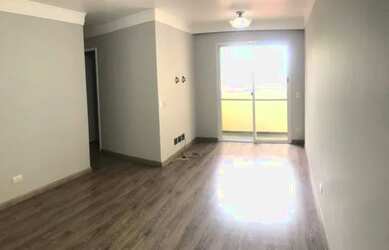 Imagem: O apartamento possui 3 Dormitórios, 1 Banheiro, 1 Vaga na garagem