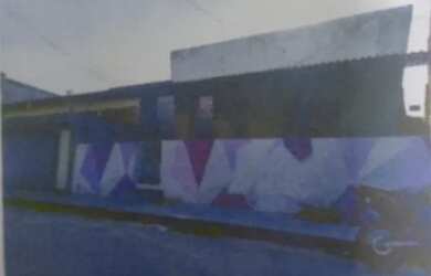 Imagem: A casa possui 1 Dormitório, 1 Banheiro, 260m² de Área e