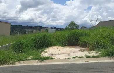 Imagem: O terreno possui 140m² de Área e está localizado em Bragança