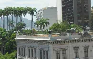 Imagem: O apartamento na cobertura possui 1 Dormitório, 1 Banheiro