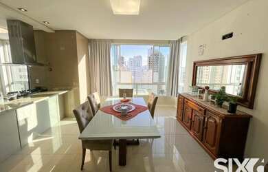 Imagem: O apartamento possui 3 Dormitórios, 2 Banheiros, 3 Vagas na