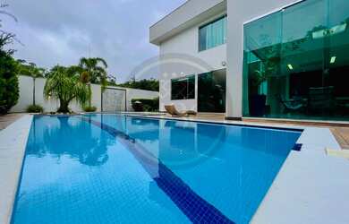 Imagem: A casa em condomínio possui 5 Dormitórios, 5 Banheiros, 5