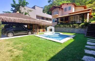 Imagem: A casa em condomínio possui 3 Dormitórios, 3 Banheiros, 2