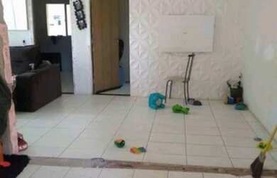 Imagem: A casa possui 2 Dormitórios, 2 Banheiros, 140m² de Área e