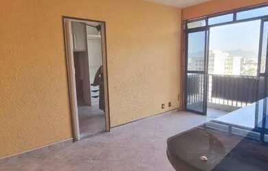 Imagem 3: Apartamento à venda no Fonseca, vista livre, claro e arejado