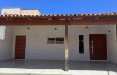 Imagem: A casa em condomínio possui 2 Dormitórios, 1 Banheiro, 3 Vagas