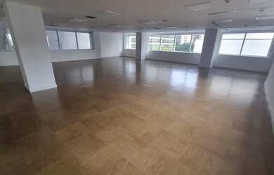 Imagem 1: Andar corporativo para locação na Avenida Paulista próximo ao metrô