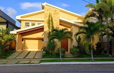 Imagem: A casa em condomínio possui 4 Dormitórios, 5 Banheiros, 4