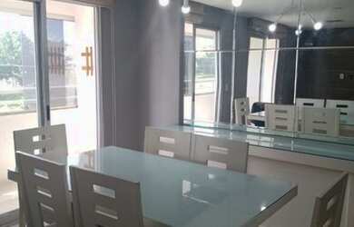 Imagem: O apartamento possui 1 Dormitório, 1 Banheiro, 1 Vaga na garagem