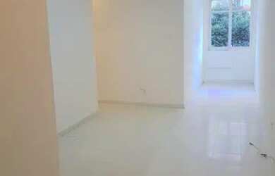 Imagem: O apartamento possui 1 Dormitório, 1 Banheiro, 35m² de Área