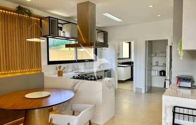 Imagem 12: SANTANA DE PARNAIBA - Casa Padrão - Alphaville