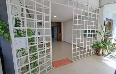 Imagem: A kitnet possui 1 Dormitório, 1 Banheiro e Imóvel mobiliado